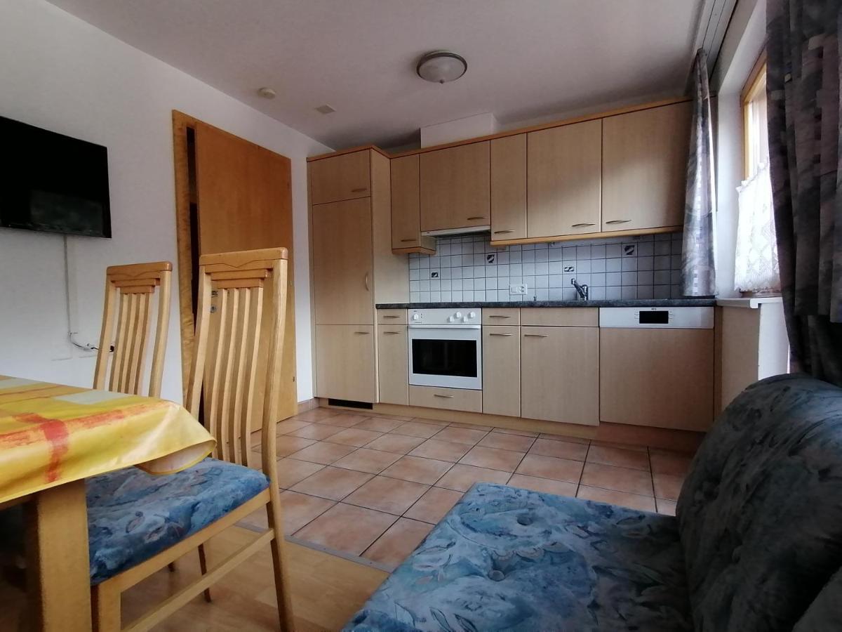 Haus Viola Apartment Самнаун Екстериор снимка