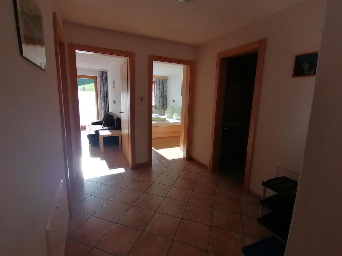 Haus Viola Apartment Самнаун Екстериор снимка