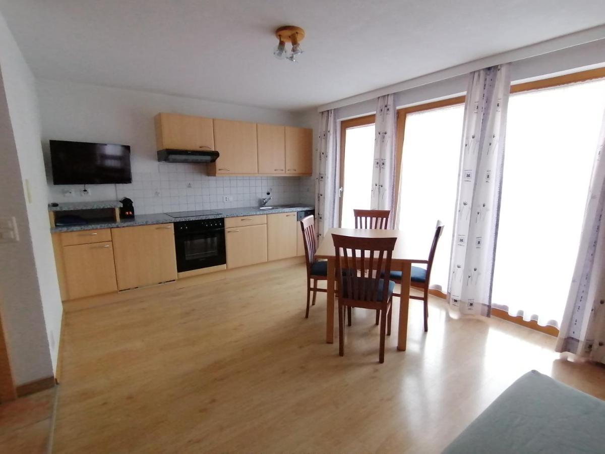 Haus Viola Apartment Самнаун Екстериор снимка
