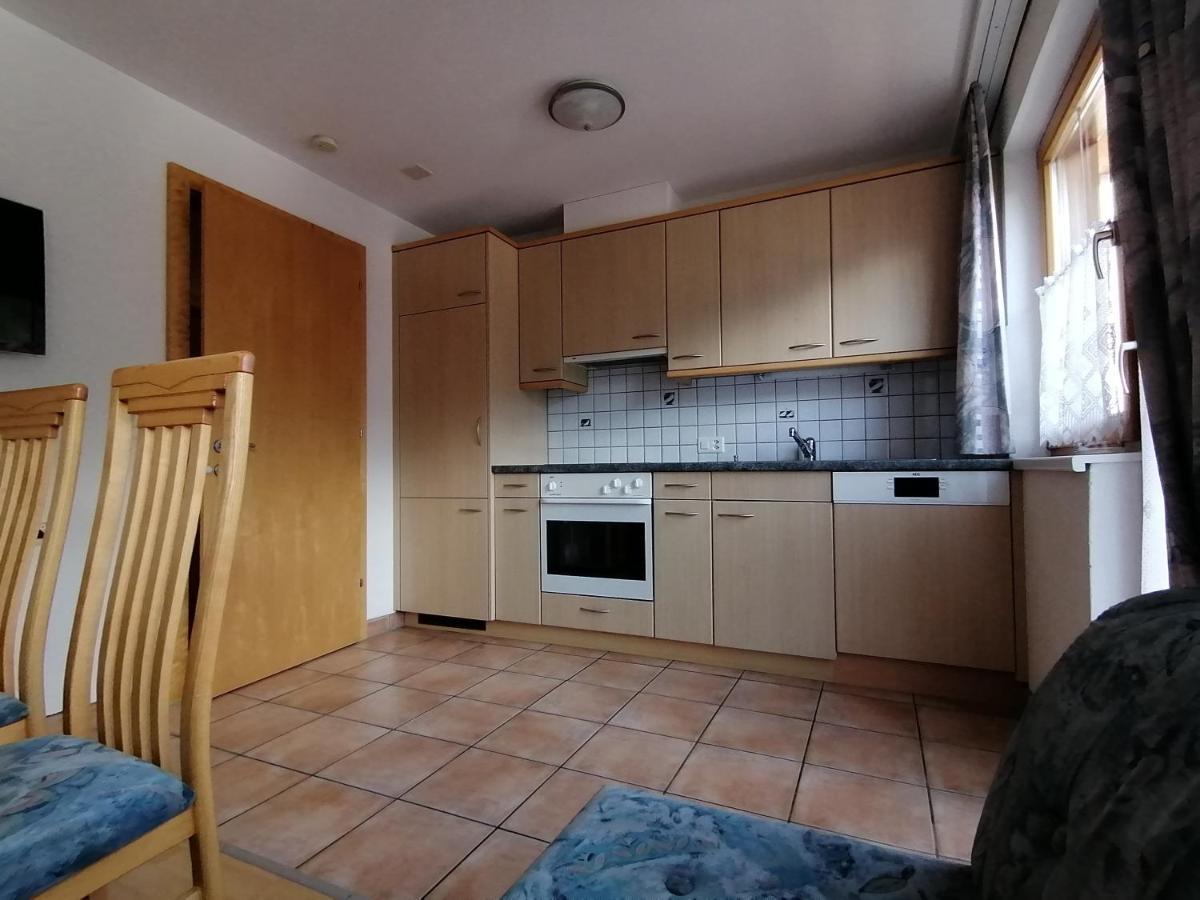 Haus Viola Apartment Самнаун Екстериор снимка
