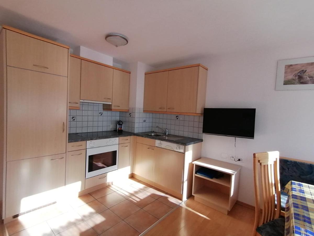 Haus Viola Apartment Самнаун Екстериор снимка
