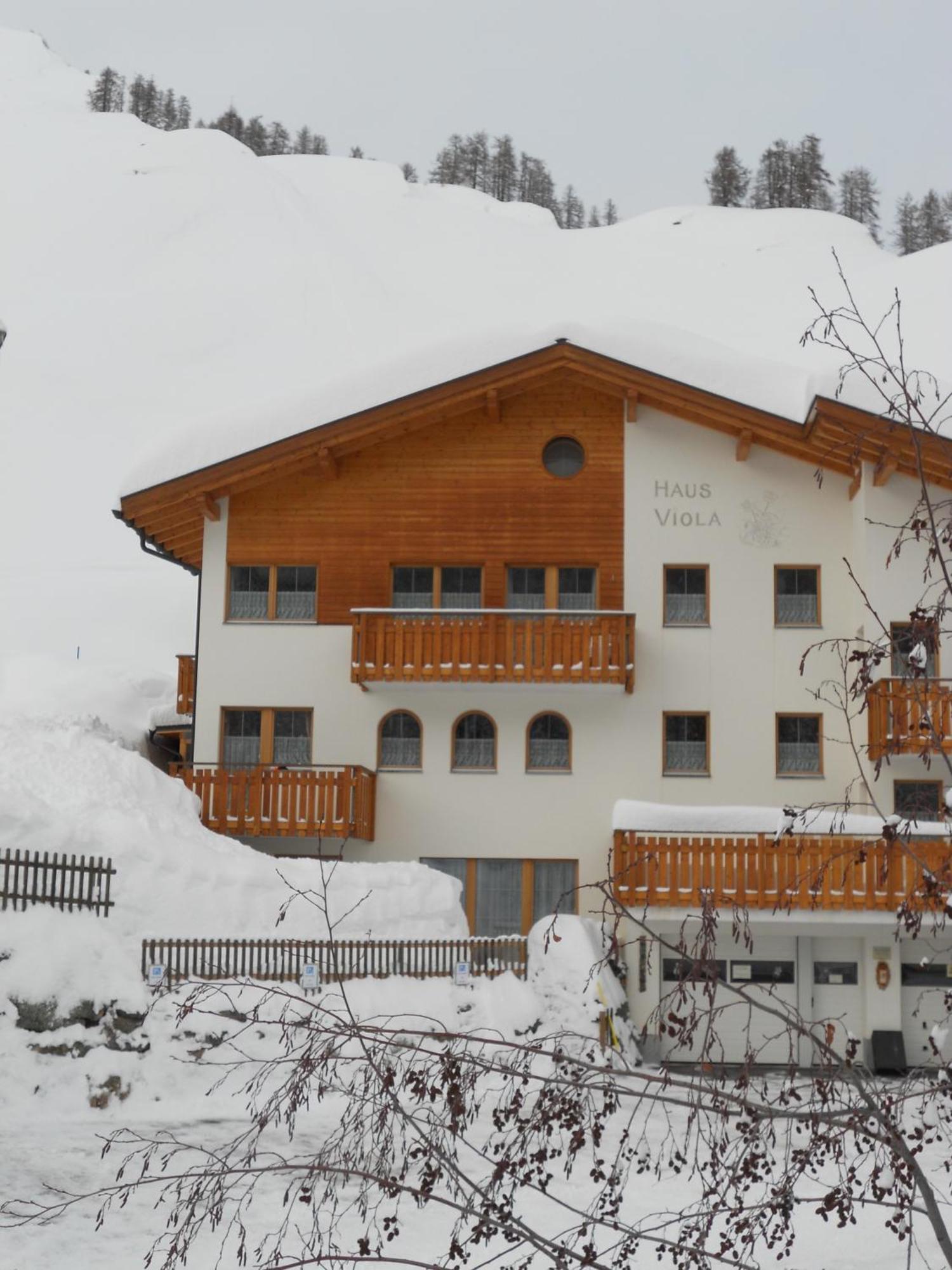 Haus Viola Apartment Самнаун Екстериор снимка