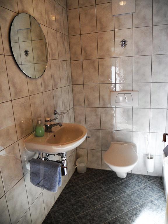 Haus Viola Apartment Самнаун Стая снимка