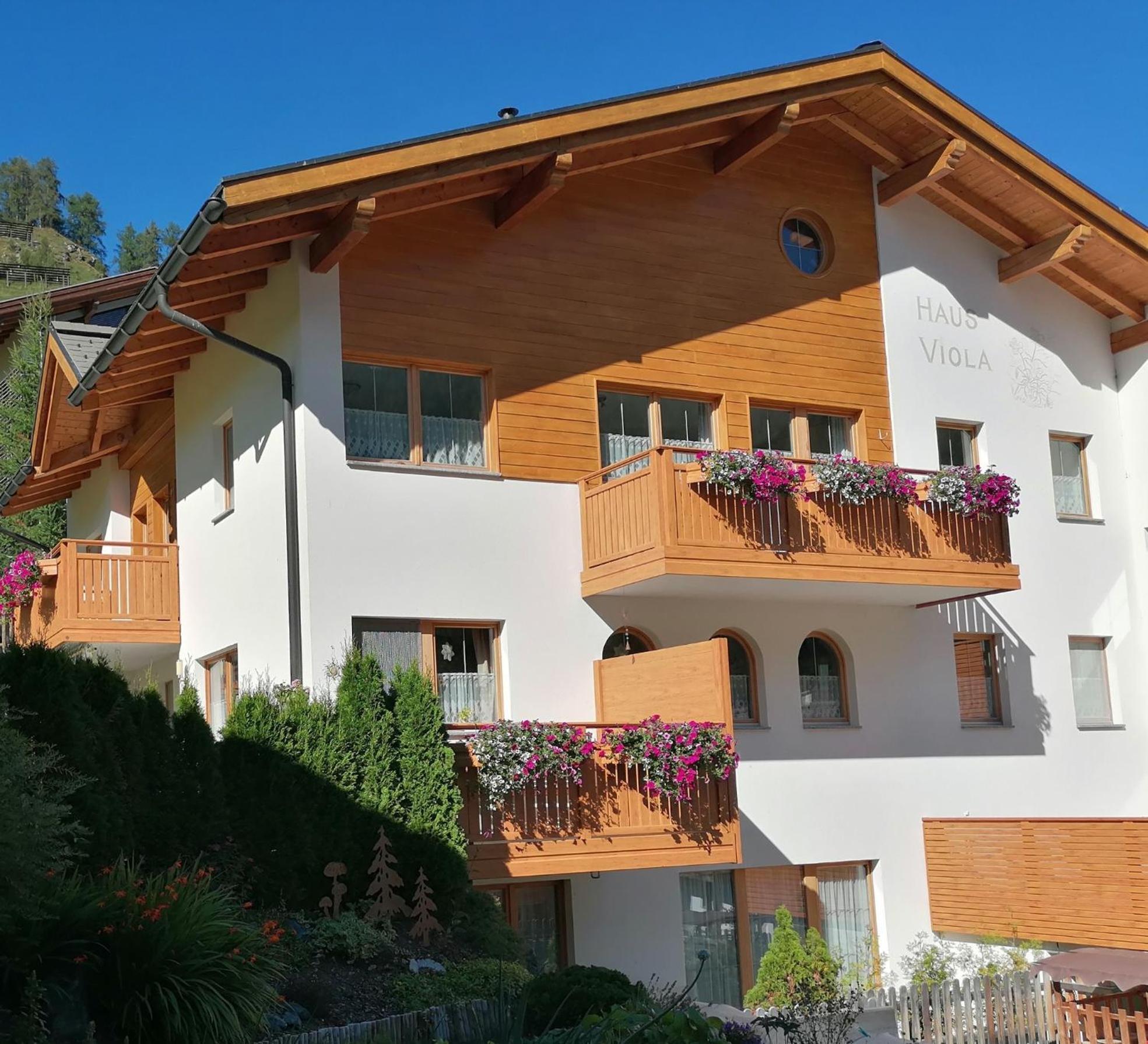 Haus Viola Apartment Самнаун Екстериор снимка